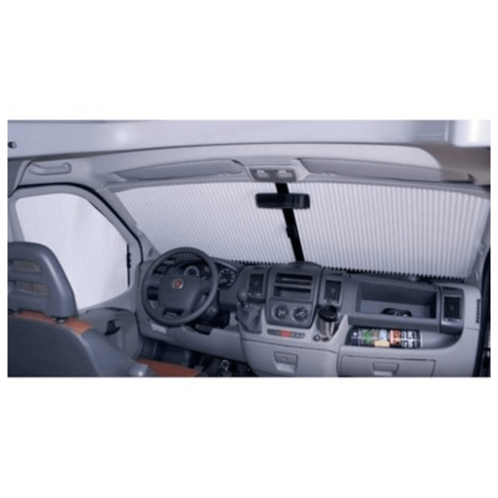 parabrisas con guantera 1024x1024 - Kit persiana oscurecimiento incluye puertas izquierda + derecha REMIfront IV - VW Crafter - A partir de 2019