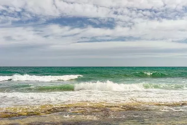 top 13 mejores playas nudistas en cataluna costa del maresme mini camper pro - Top 13 mejores playas nudistas en Cataluña